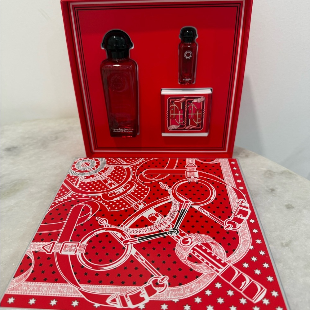 Hermés rhubarbe écarlate